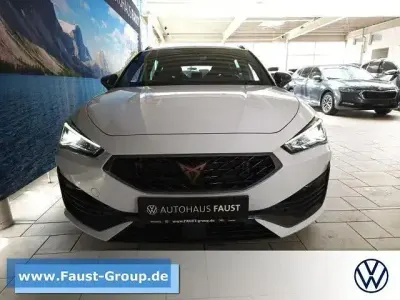 Gebraucht Cupra Leon VZ 245 PS (180 kW) 2022 Weiß Kombi