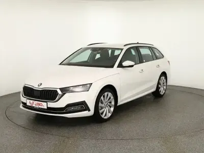 Używany Skoda Octavia First Edition 150 KM (110 kW) 2021 Biały Kombi