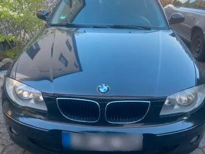 Gebraucht BMW 116 116 PS (85 kW) 2004 Schwarz Kleinwagen