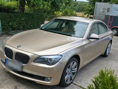 BMW 730