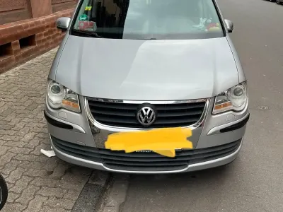 Gebraucht VW Touran 140 PS (102 kW) 2009 Silber Van / Kleinbus