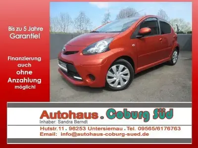 Second-hand Toyota Aygo Business Edition 72 CP (52 kW) 2012 Roșu Hatchback