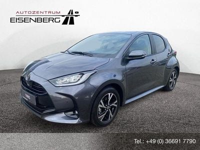 Neu Toyota Yaris Hybrid Style 116 PS (85 kW) 2026 Grau Limousine
