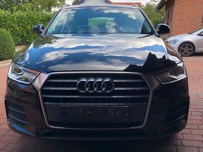 gebraucht Audi Q3 1,4 tfsi, Keyless, El. AHK, Licht u Regensensor, scheckh