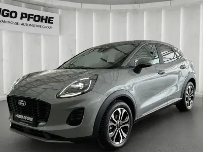 Gebraucht Ford Puma Titanium 125 PS (91 kW) 2025 Solar silver metallic SUV