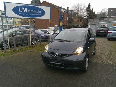 Second-hand Toyota Aygo Cool 68 CP (50 kW) 2008 Gri Hatchback
