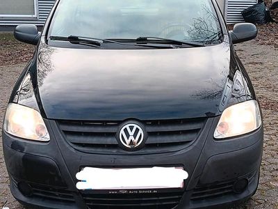 Second-hand VW Fox 66 CP (48 kW) 2006 Negru Hatchback