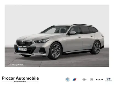 Neu BMW 530e M Sport 299 PS (219 kW) 2026 Grau Kombi