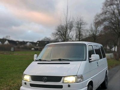 Gebraucht VW Caravelle 110 PS (80 kW) 1998 Weiß Van / Kleinbus