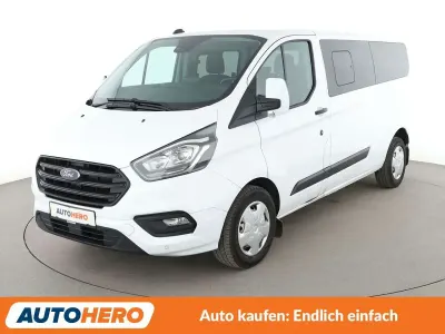 Gebraucht Ford Transit Trend 131 PS (96 kW) 2022 Frozen white Kombi