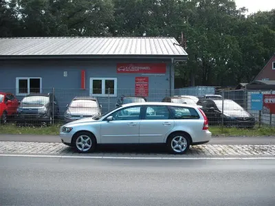 Gebraucht Volvo V50 Momentum 125 PS (91 kW) 2005 Silber Kombi