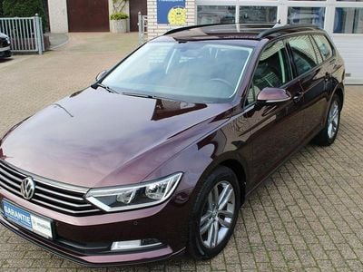 Gebraucht VW Passat Trendline 120 PS (88 kW) 2018 Rot Kombi