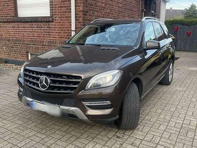 Brugt Mercedes ML350 260 HK (191 kW) 2013 Brun SUV