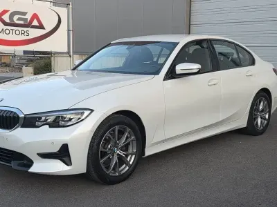 Gebraucht BMW 318 Sport Line 150 PS (110 kW) 2022 Weiß Limousine