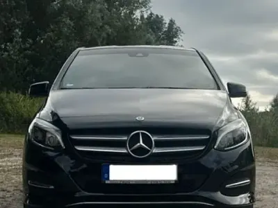 Gebraucht Mercedes B200 136 PS (100 kW) 2019 Schwarz Kleinwagen