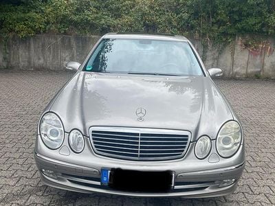 Mercedes E200
