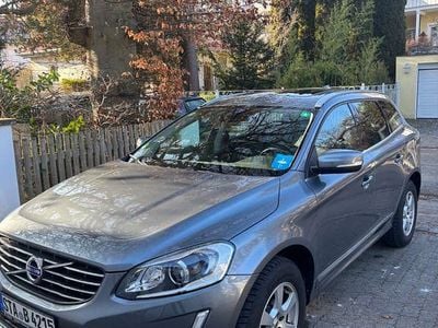 Grau Gebraucht 2017 Volvo XC60 Linje Inscription SUV | 19.800 € (Etwas zu teuer)
