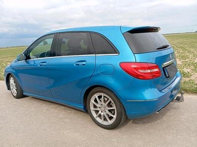 Mercedes B220