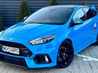 Blau Gebraucht 2018 Ford Focus RS Limousine | 31.999 €
