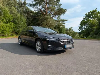 Gebraucht Opel Insignia Elegance 174 PS (127 kW) 2022 Schwarz Limousine
