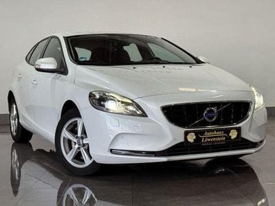 Second-hand Volvo V40 Kinetic 120 CP (88 kW) 2016 Alb Berlinǎ