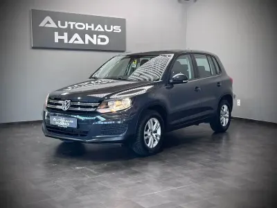 Gebraucht VW Tiguan Trendline 125 PS (91 kW) 2015 Grau SUV