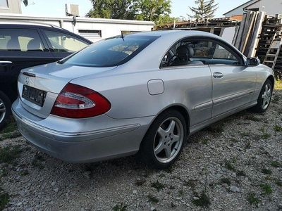Usata Mercedes CLK320 Elegance 218 CV (160 kW) 2002 Grigio Coupé