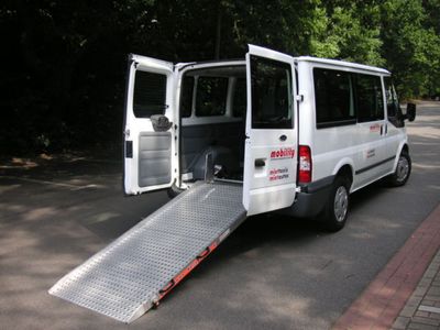 gebraucht Ford Transit FT280K 9-Sitzer Rollstuhl/Eurorampe