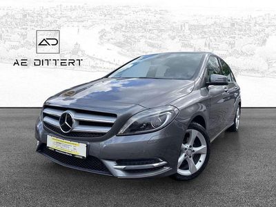 Gebraucht Mercedes B180 122 PS (89 kW) 2014 Grau Van / Kleinbus