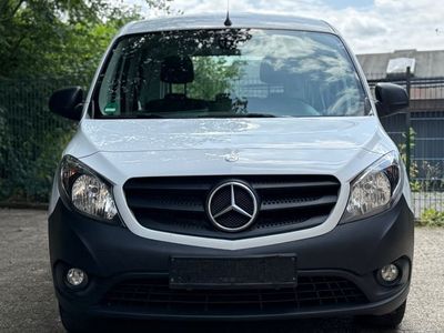 Mercedes Citan 109