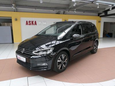 Gebraucht VW Touran 150 PS (110 kW) 2024 Schwarz Van / Kleinbus