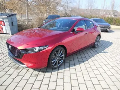 Neu Mazda 3 Center-Line 140 PS (102 kW) 2026 Soul red crystal m Limousine