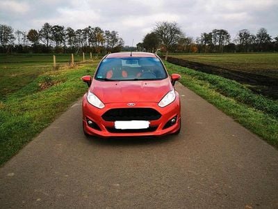 Rot Gebraucht 2017 Ford Fiesta ST-Line Kleinwagen | 8.000 € (Guter Preis)