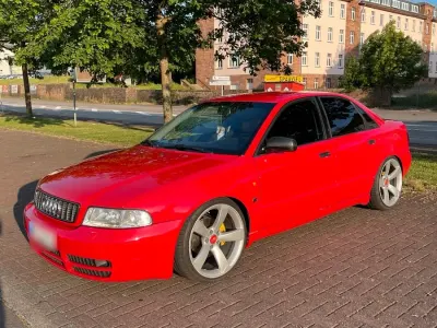 Gebraucht Audi A4 Ambiente 110 PS (80 kW) 1996 Rot Limousine