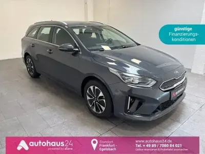 Gebraucht Kia Ceed Spirit 141 PS (103 kW) 2021 Grau Kleinwagen