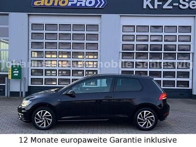 Gebraucht VW Golf VII Join 110 PS (80 kW) 2018 Schwarz Limousine