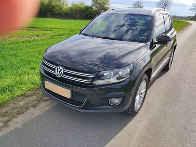 Gebraucht VW Tiguan LOUNGE 150 PS (110 kW) 2015 Schwarz SUV