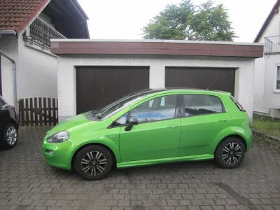 Gebraucht Fiat Punto More 86 PS (63 kW) 2012 Grün Kleinwagen