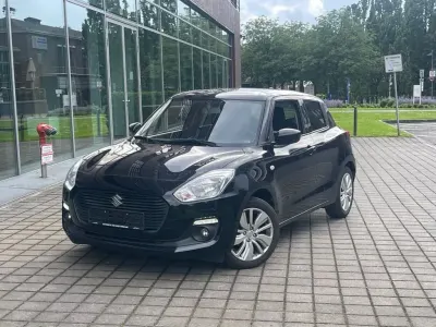 Gebraucht Suzuki Swift Comfort 90 PS (66 kW) 2020 Schwarz Kleinwagen