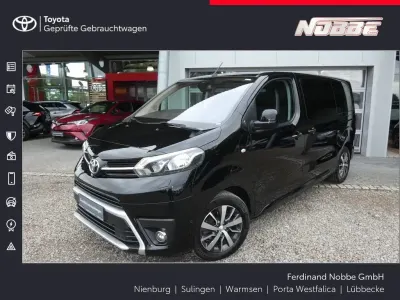 Gebraucht Toyota Proace Verso Team 177 PS (130 kW) 2022 Graphitschwarz metallic Kombi