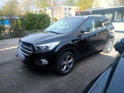 Second-hand Ford Kuga Cool & Connect 150 CP (110 kW) 2019 Negru SUV