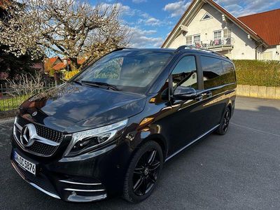 Grau Gebraucht 2020 Mercedes V300 AMG line Van / Kleinbus | 45.220 € (Fairer Preis)