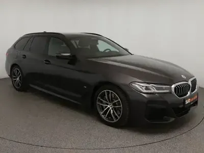 Usata BMW 530 M Sport 245 CV (180 kW) 2023 Grigio Station wagon