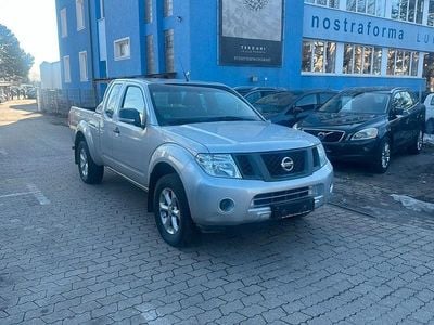 Silber Gebraucht 2013 Nissan Navara XE Abholung | 12.990 € (Etwas zu teuer)