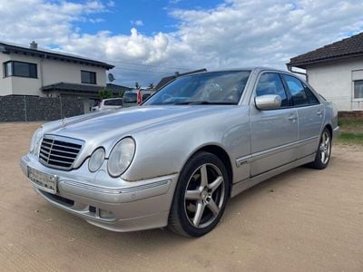 Mercedes E240