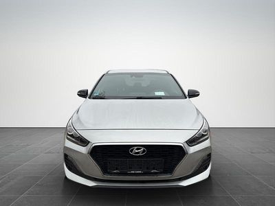 Gebraucht Hyundai i30 140 PS (102 kW) 2018 Silber Limousine