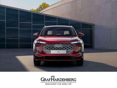 Neu Audi Q5 300 PS (220 kW) 2026 Grenadinerot metallic SUV