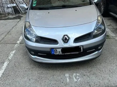 Gebraucht Renault Clio II Authentique 75 PS (55 kW) 2005 Grau Coupé