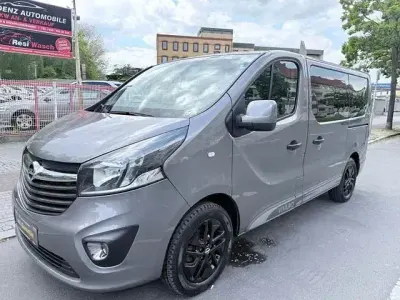 Gebraucht Opel Vivaro Sport 145 PS (106 kW) 2017 Grau Van / Kleinbus