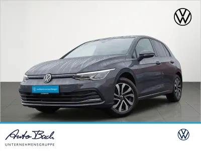 Gebraucht VW Golf VIII Life 150 PS (110 kW) 2021 Grau Limousine